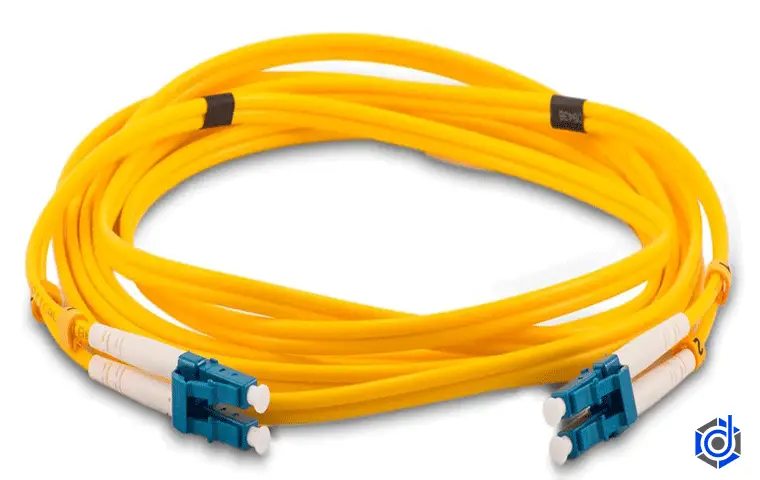 پچ کورد فیبر نوری